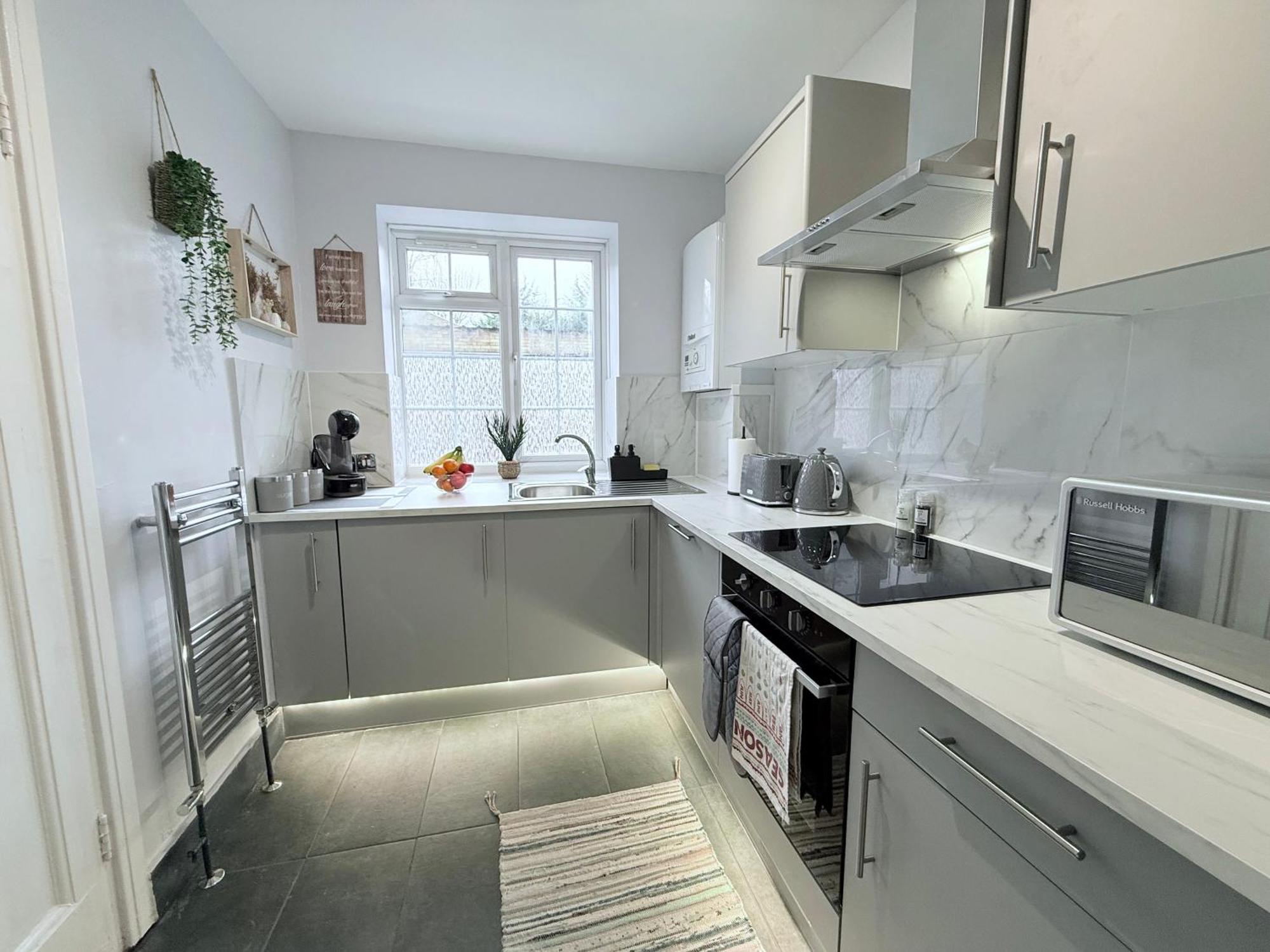 Staylondon - Sleeps 6 With Free Parking - Tourist, Concerts & Matches 외부 사진